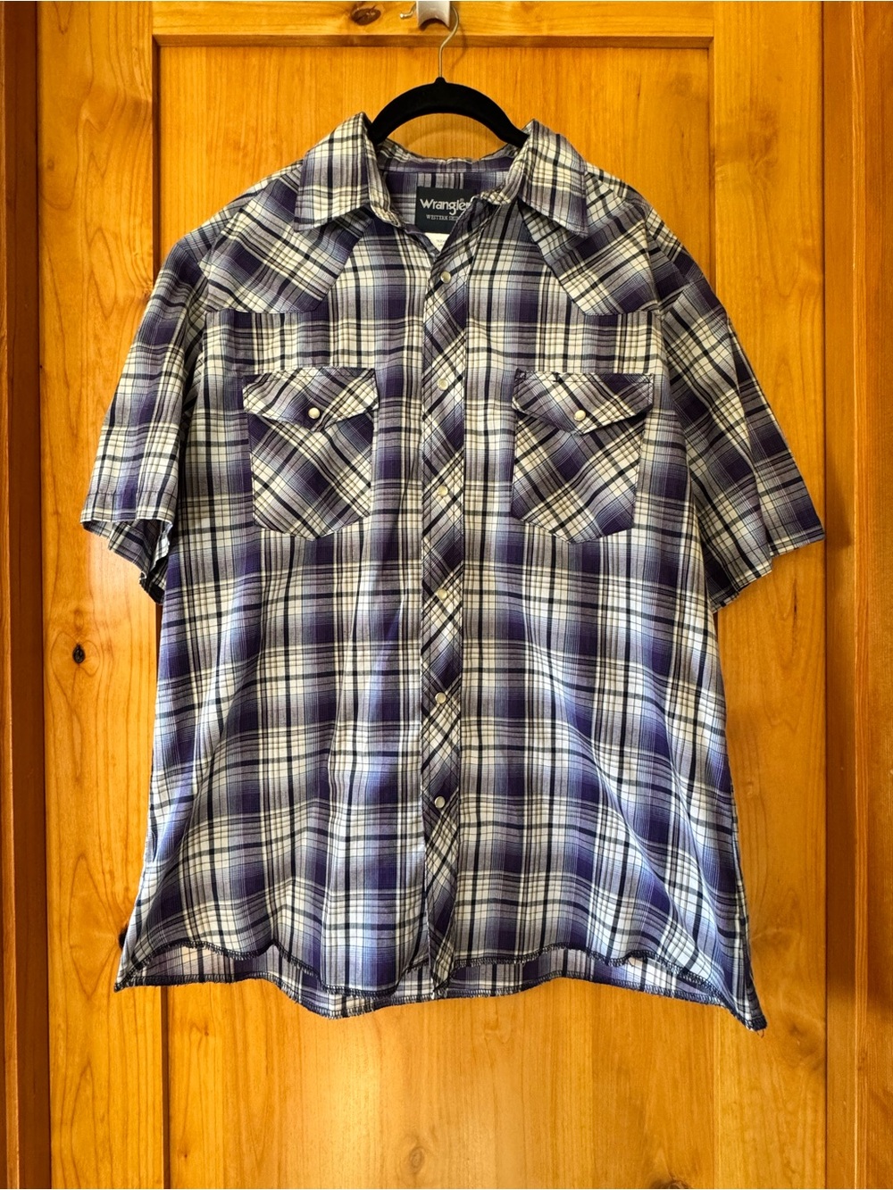 Wrangler Purple and White Plaid Short-Sleeve Button-Down Shirt